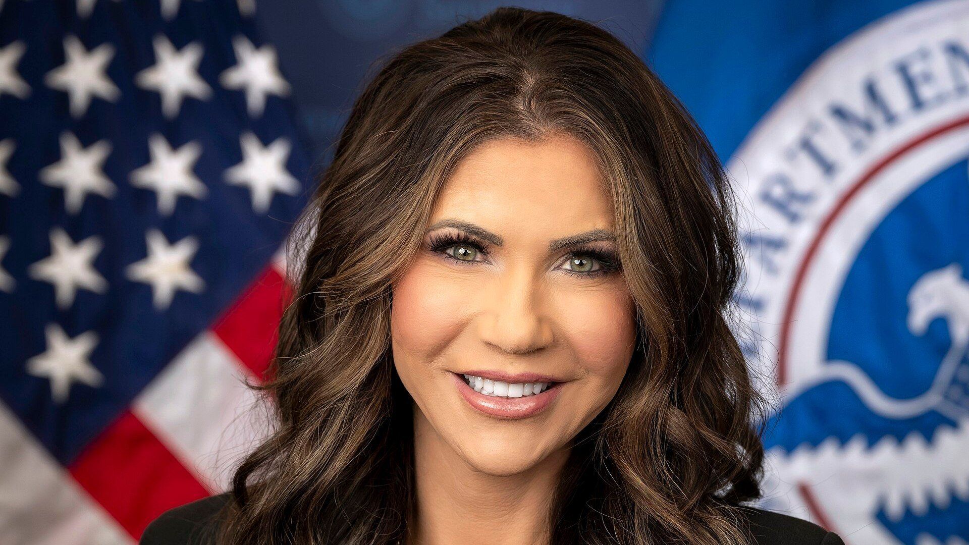 OfficialPortraitofSecretaryKristiNoem.jpg