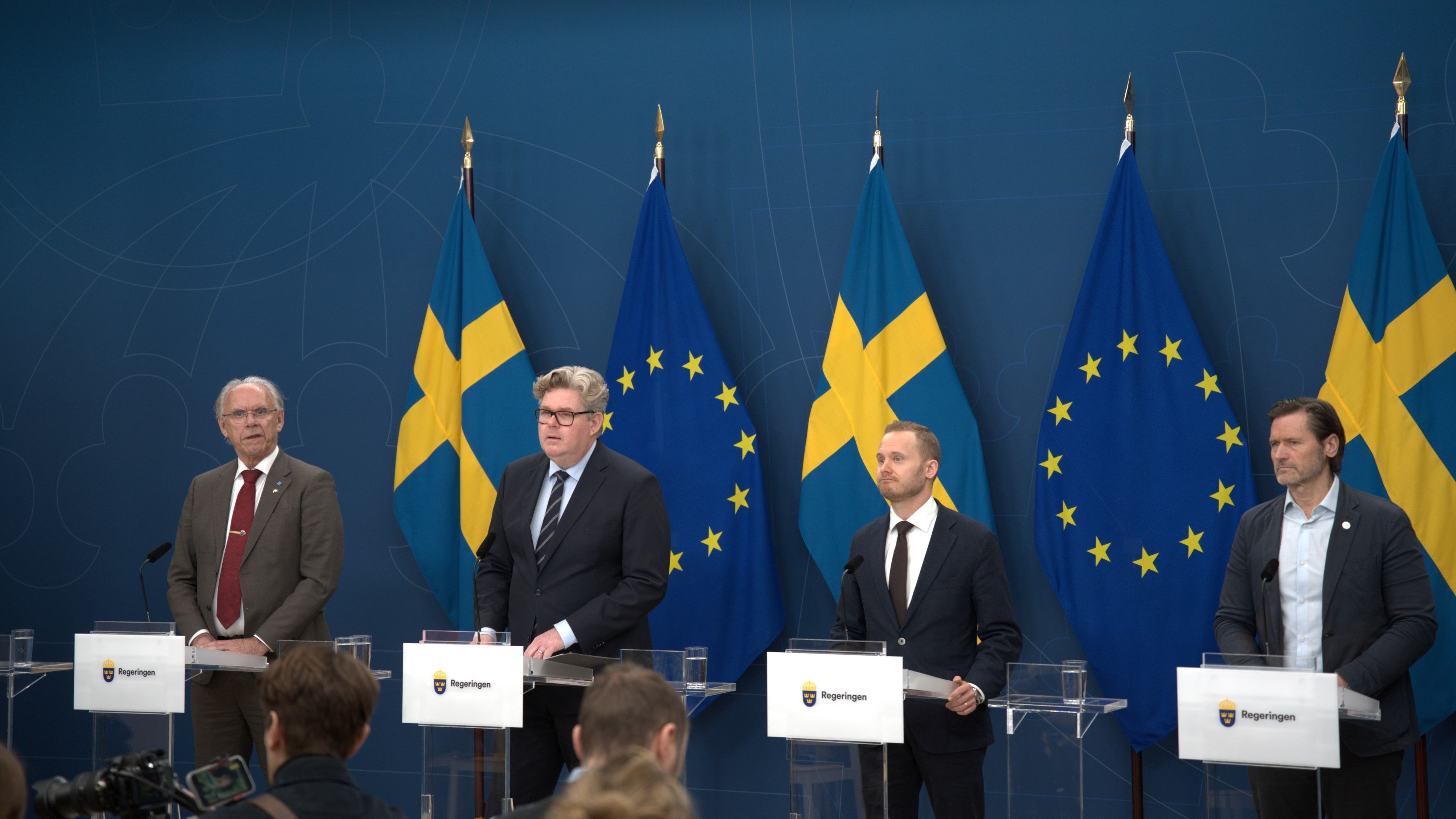 Pressträff-9-april.jpg