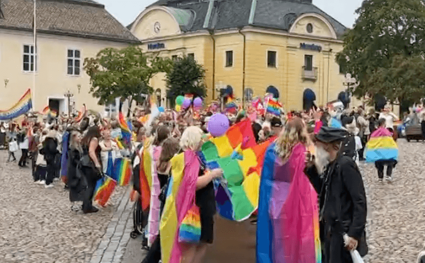 JO: Förskolor bör inte ordna Pridetåg och andra demonstrationer