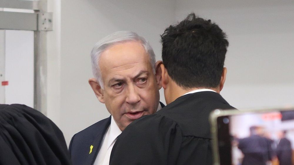 1280px-BinyaminNetanyahuincourt.jpg
