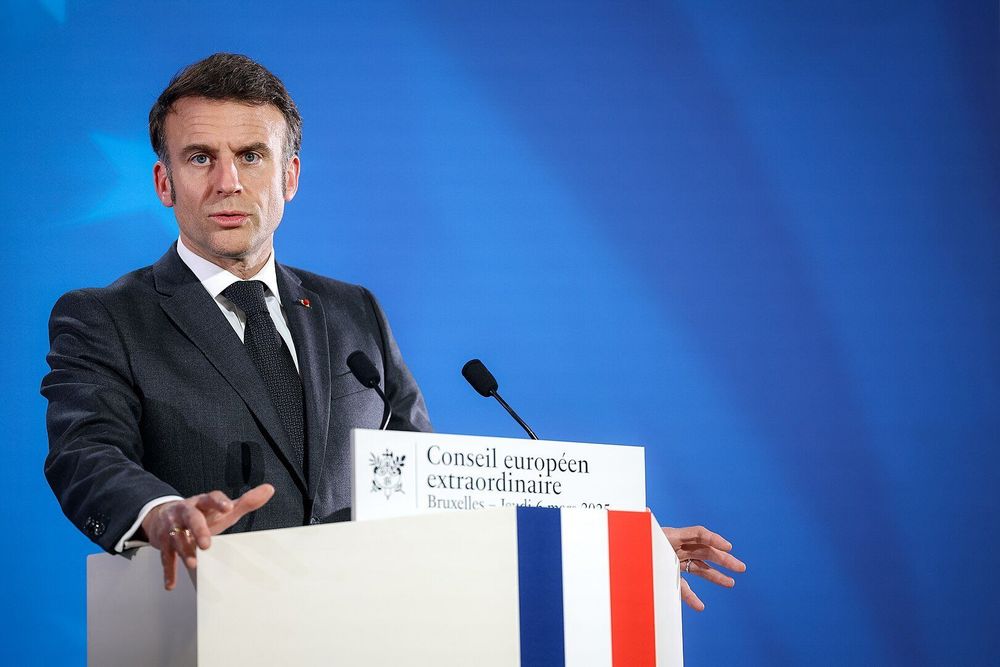 1620px-EmmanuelMacron2025.03.0603.jpg