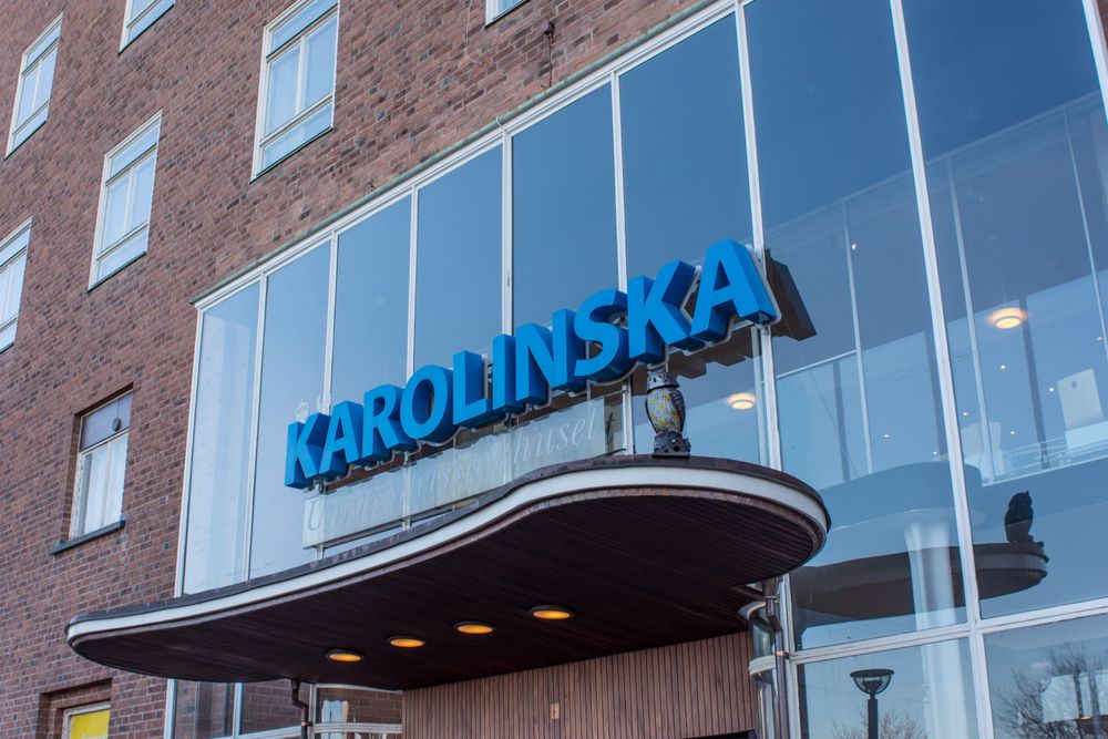 21532446-entren-till-karolinska-sjukhuset-i-solna-1-2.jpg