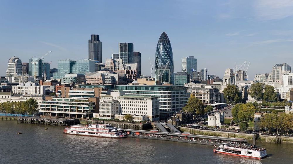 CityofLondonskylinefromLondonCityHall-.jpg