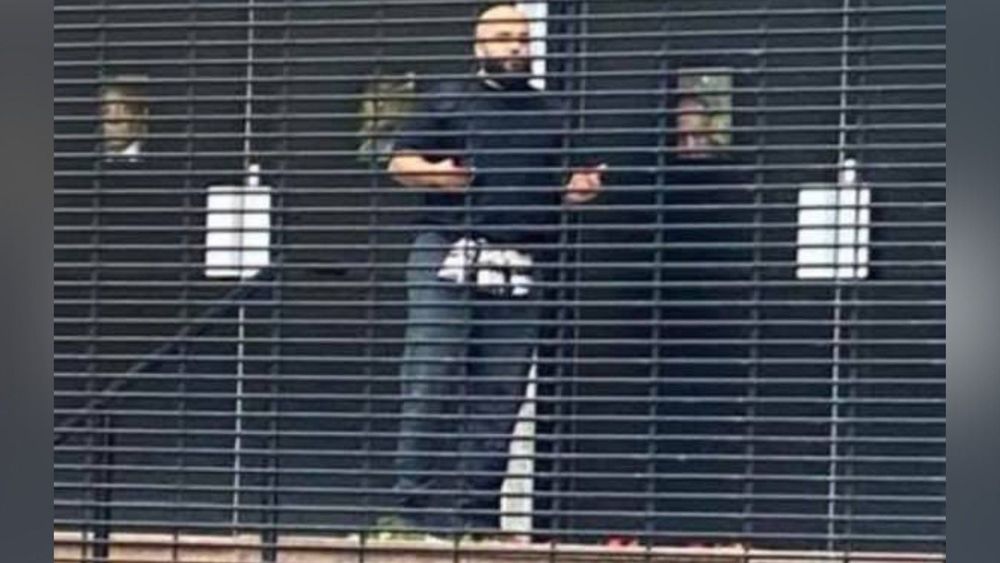 Två personer döda efter attack mot synagoga i Manchester – det här är känt om gärningsmannen
