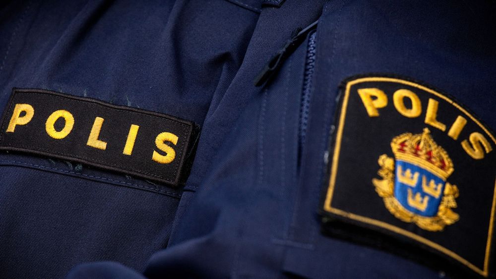 Polis åtalas för barnvåldtäkt, hundsex och barnpornografi