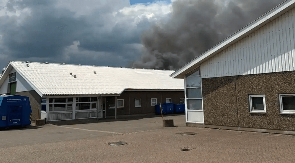 Skottlossning i industriområde i Ålborg – polis och misstänkt skadade