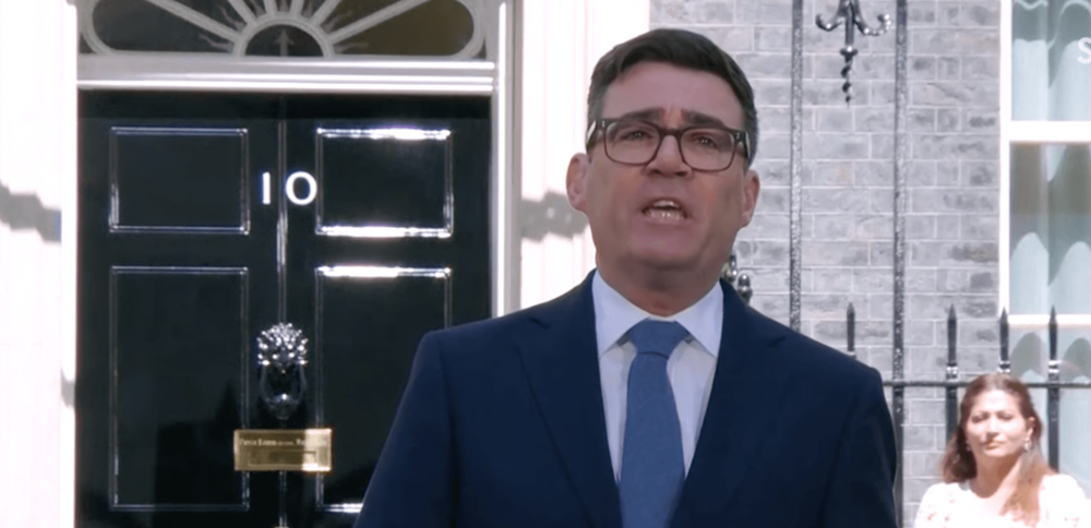 Maktskifte i Storbritannien – Andy Burnham blir ny premiärminister
