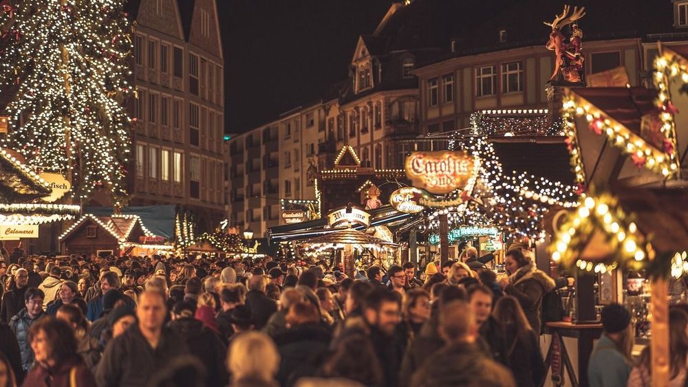 christmas-market-47058771280.jpg
