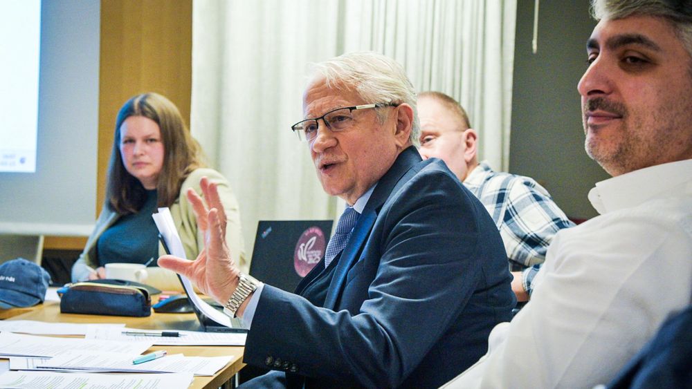 Muslimsk ordförande för interreligiöst råd avgår efter polisanmälan