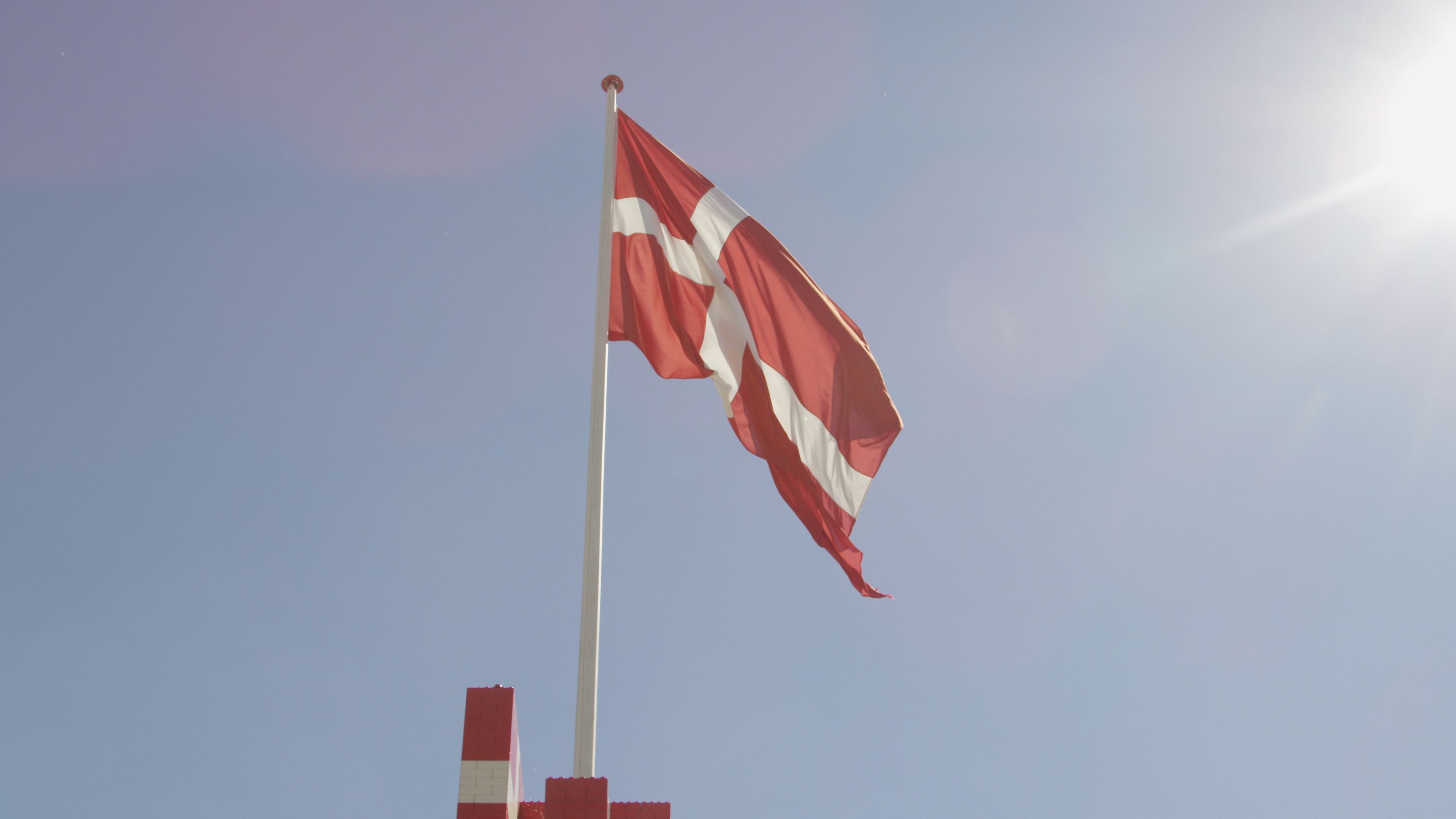 legoland-denmark-flag-of-denmark-at-lego-land-SBI-351122055.jpg