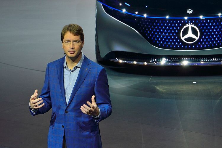 Mercedes-toppen: EU:s förbud mot bensin- och dieselbilar leder till "kollaps"