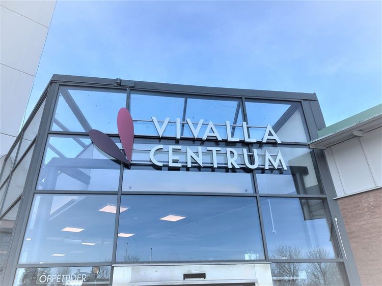 SD Örebro: Bygg HBT-monument för homosexuell imam i Vivalla