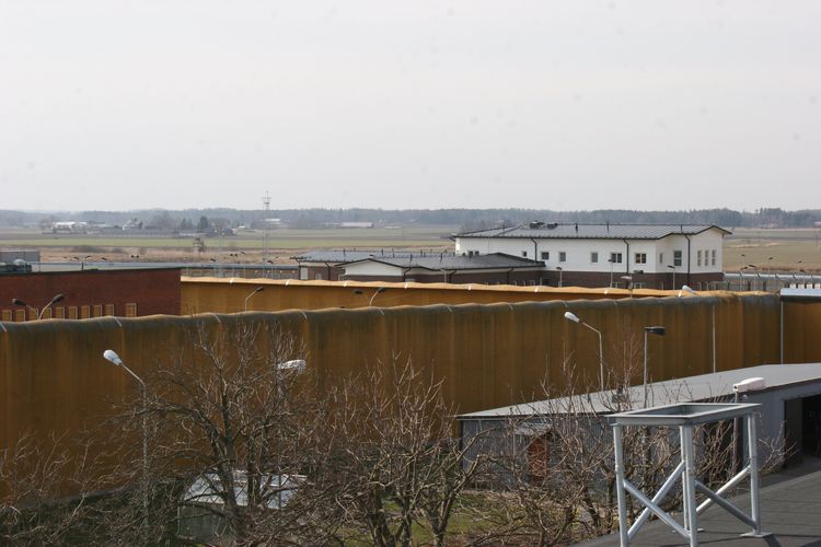 Nya fängelseplatser motsvarande två Kumla planeras