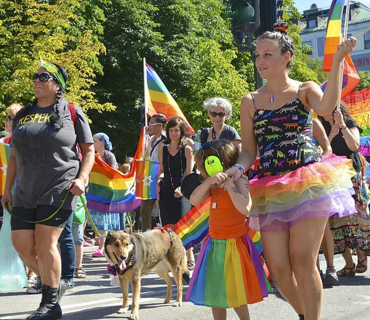 Ilskan mot Pride: "Prova på att bli bunden"– Barn får rabatt