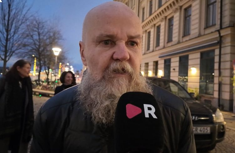 Alexander Bard går med i Liberalerna: "Tack Simona Mohamsson"