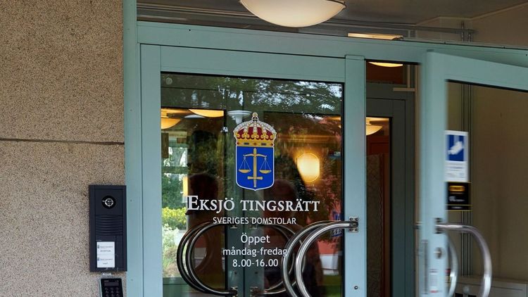 Tre åtalade för mordförsök i Vetlanda – offret fick kollapsad lunga