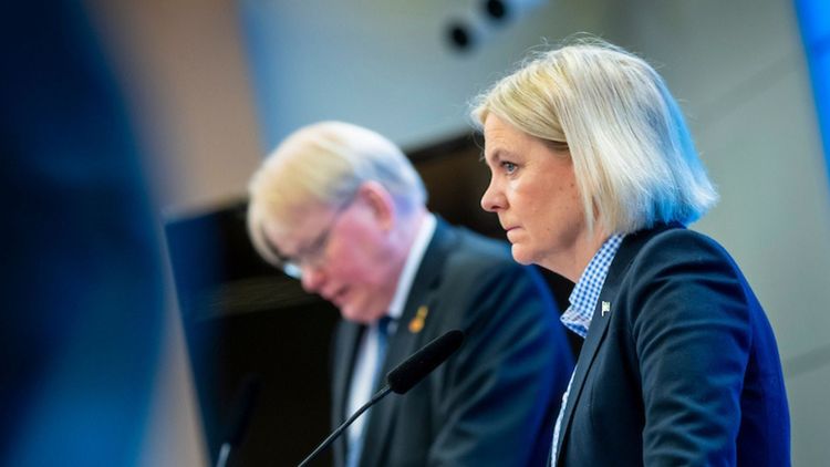 "S är duktiga på att kasta sten" – 2500 rapporterade säkerhetsincidenter under S-styret: "Enskilda misstag"
