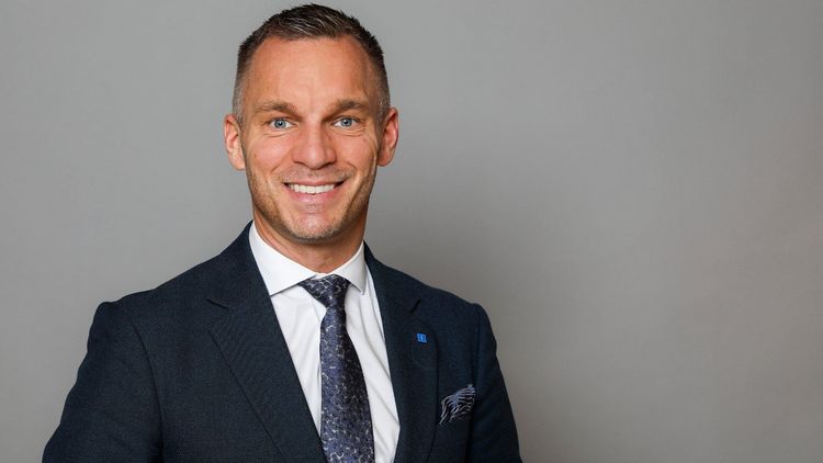 Erik Slottner (KD) går vidare med skattebroms: ”Varje förslösad skattekrona är en stöld från folket”