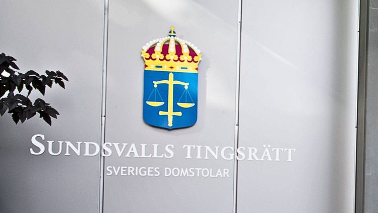 Åtal: försökte värva 12-åringar till morduppdrag