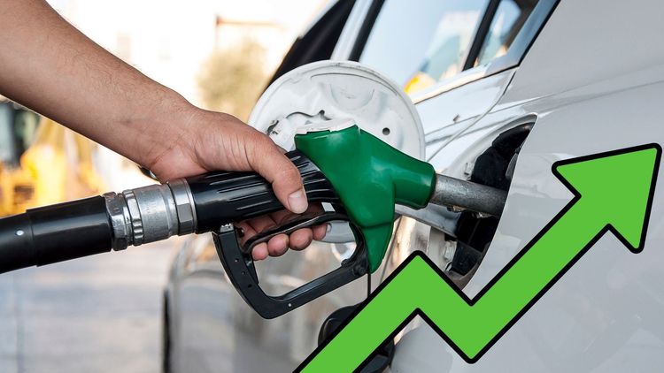 Drivmedelspriserna når lägsta nivån på fyra år