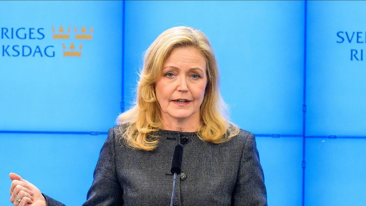 Erik Hagström: C:s bisarra vänstersväng är decemberöverenskommelsens sista suck