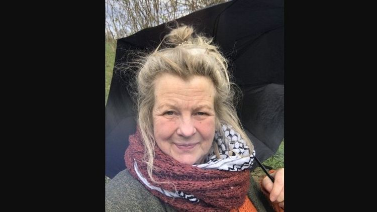 Flyktingaktivisten rasar på X: "Sverige blir ogästvänligt" - Asplings (SD) svar: "Det kan du fet-hajja!"