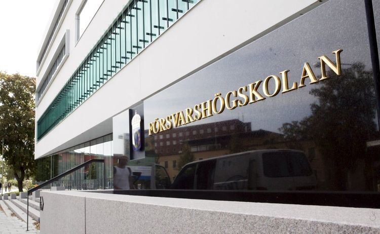 Försvarshögskolan får könsfördelningsmål: 53 procent kvinnliga professorer