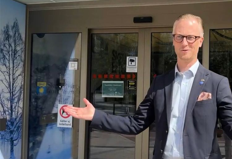 Anmäler misstänkt valfusk: Bara S hade namnvalsedlar