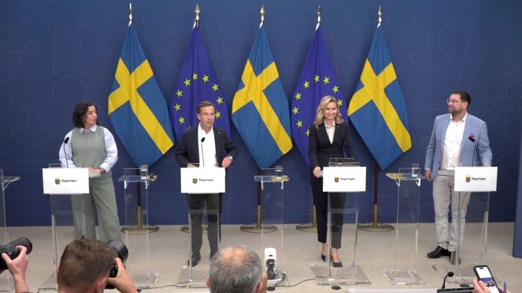 Regeringen och SD har pressträff: "Gulblå comeback"