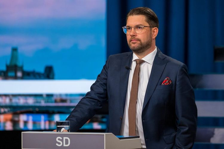 Sverigedemokraterna utmanar Socialdemokraterna med kraftig ökning i ny mätning