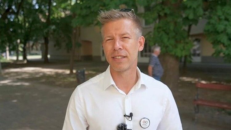 PeterMagyar.jpg