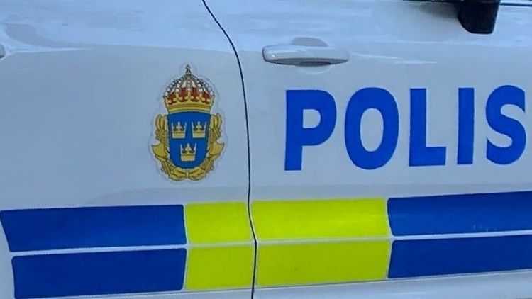Skottlossning mot lägenhetsdörr i Norrköping – en gripen