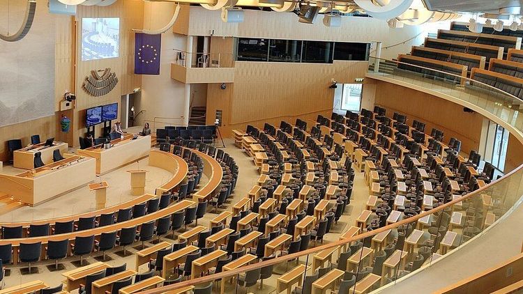 Socialdemokraterna vill behålla mängdrabatten för kriminella