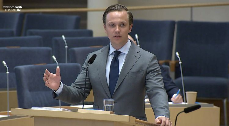 Kritik mot regeringens mörkläggning gällande gröna industriprojekt: ”Bakom stängda dörrar”