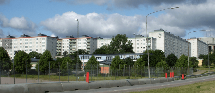 Wedin (M) rasar över Socialdemokraternas tvångsblandningsprojekt
