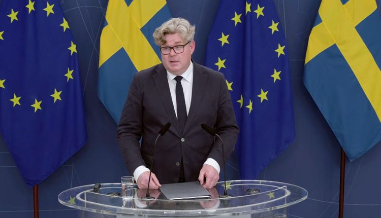 Så vill regeringen göra det svårare för våldsamma demonstranter