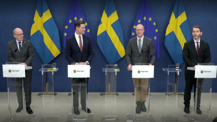 Tidöpartierna: Fler brottsdömda ska utvisas