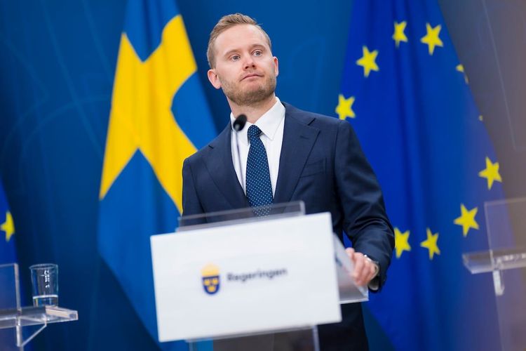 SD och regeringen stoppar kritiserat lagrådsförslag om skärpt straff för grovt förtal
