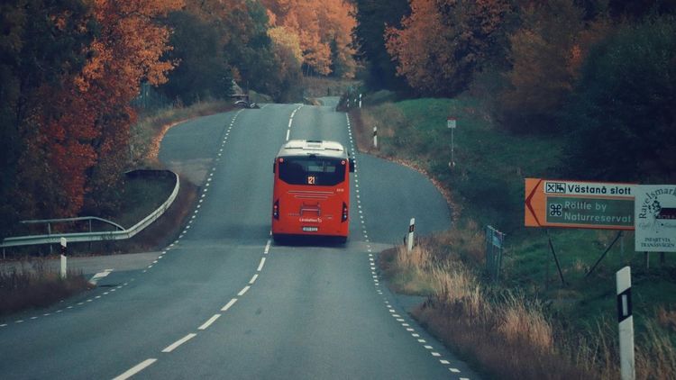 Ökande problem: buss och lastbilschaufförer kör för fort