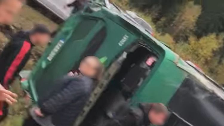 Orsak till dödlig bussolycka ännu inte klarlagd
