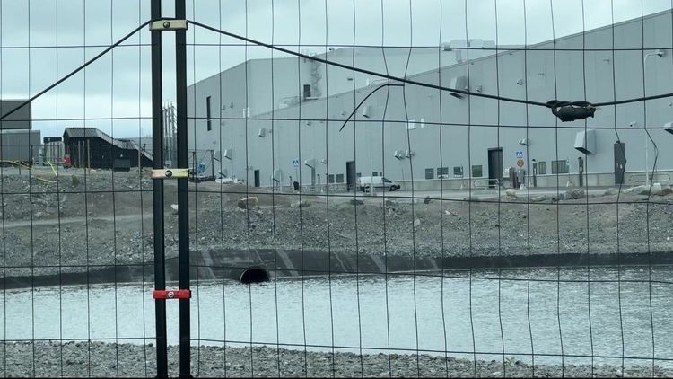 JUST NU: Gasutsläpp på Northvolt – 300 liter svavelsyra