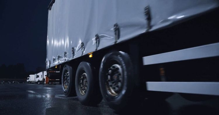Transportföretagaren om det sänkta dieselpriset: "Betyder jättemycket"