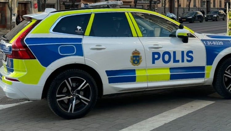 polis1.jpeg