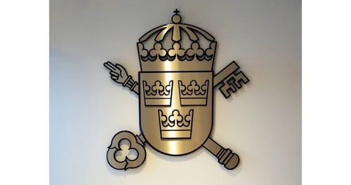 Familjenätverk misstänks för insiderbrott – nio gripna i Stockholm