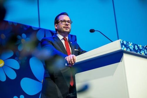 SD: Gör svenskfientlighet till hets mot folkgrupp