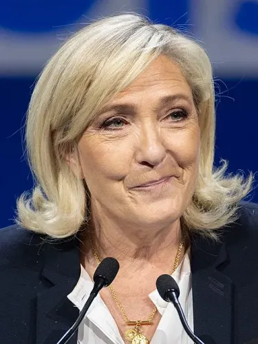 Marine Le Pen kan bli nästa franska president - om hon ställer upp